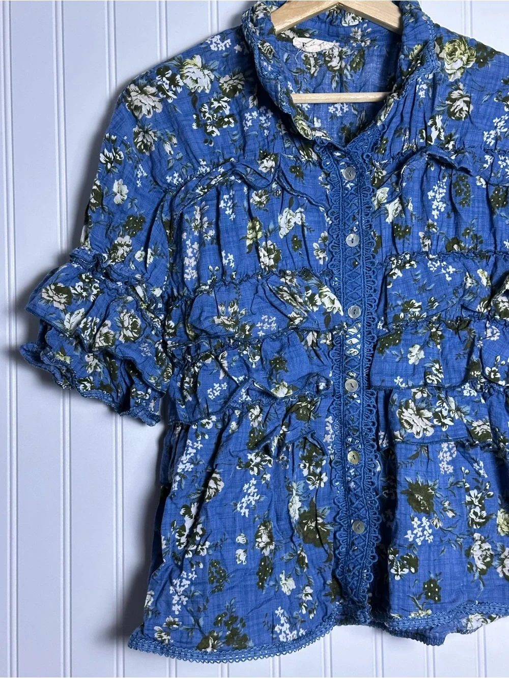 Pol Thorn & Thicket Blouse  button-down cottage floral ruffles romantic casual M - Picture 6 of 11